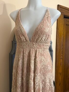 Lulu's Small/Medium, Stolen Moments Dusty Blush Pink Lace V-Neck Maxi Gown
